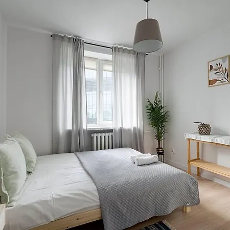 Urban Oasis Private With Palace Of Culture View *